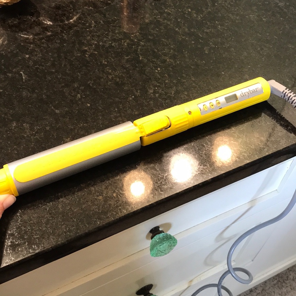 Drybar 1” Barrel Curling Iron